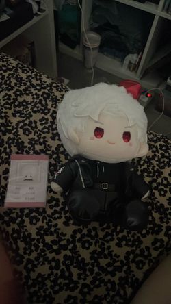 WTT/WTS Love and Deepspace: Everyday Together Series - Plush Doll (Sylus)