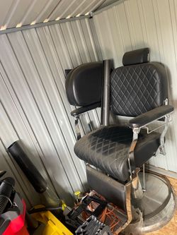 Barber chair