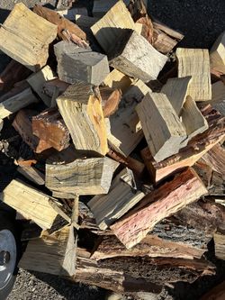 Firewood In Riverside - Leña