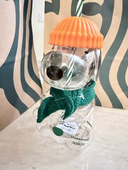 Starbucks x Peanuts Snoopy Glass Cup with Straw