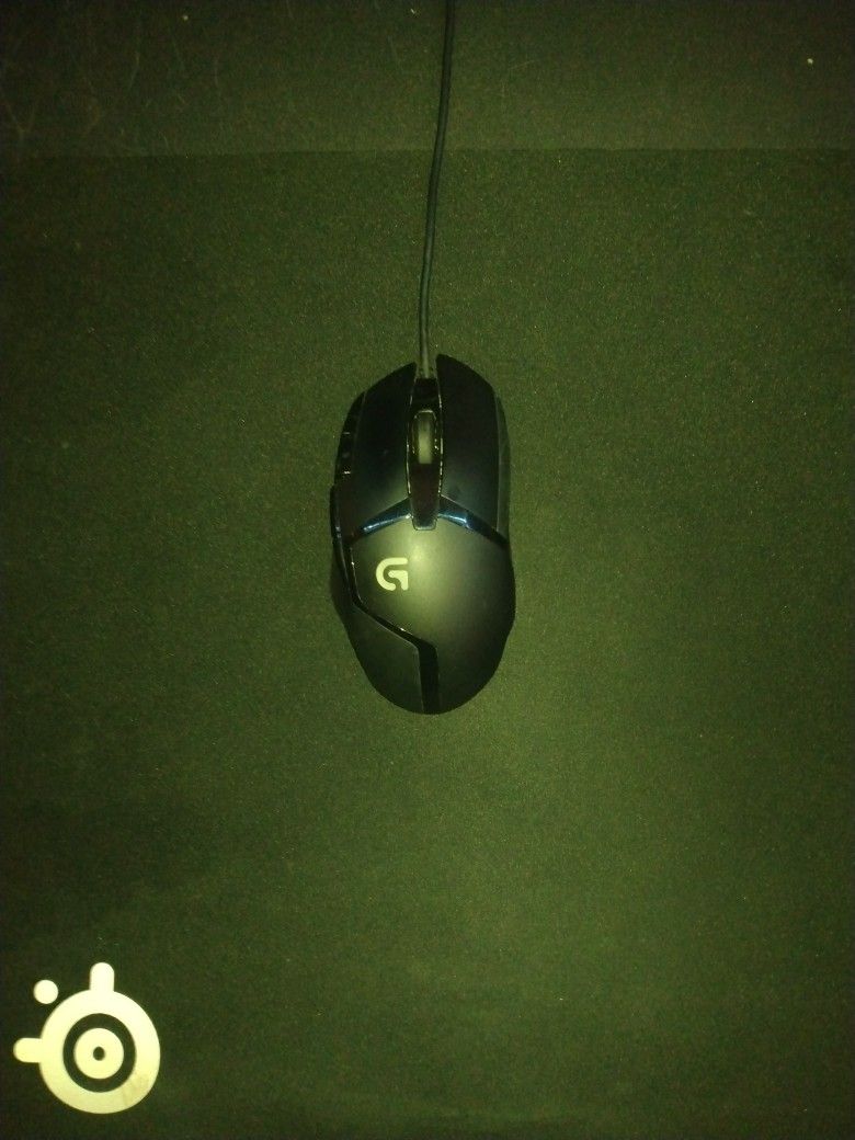 Logitech G402 Mouse Steel series Mousepad Bundle