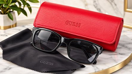 Guess Sunglasses with Case and Cloth