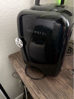 Mini fridge