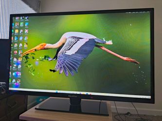 Quasar 43in LCD tv