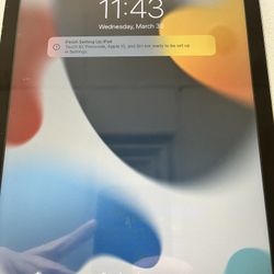 Ipad 6th Generation WiFi 32GB Good Condition Unlocked 