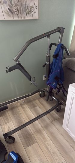 Lyfter and electric scooter