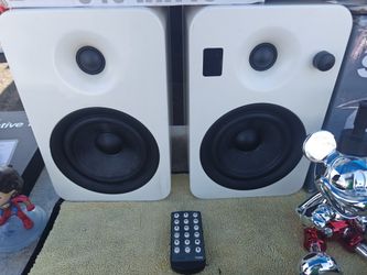 Kanto Speakers Bluetooth 