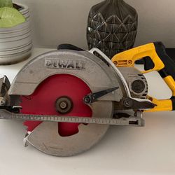 Dewalt Worn Drive Circular Saw