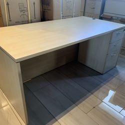 Desk 36”x72” Maple With Drawers 