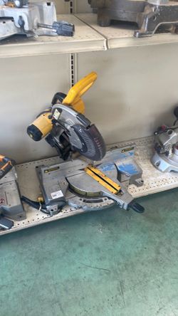 Dewalt compound miter saw
