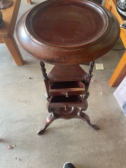Vintage Solid Wood Accent Table with 2 Drawers