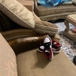 Air Jordan 1 Black And Red Color Way