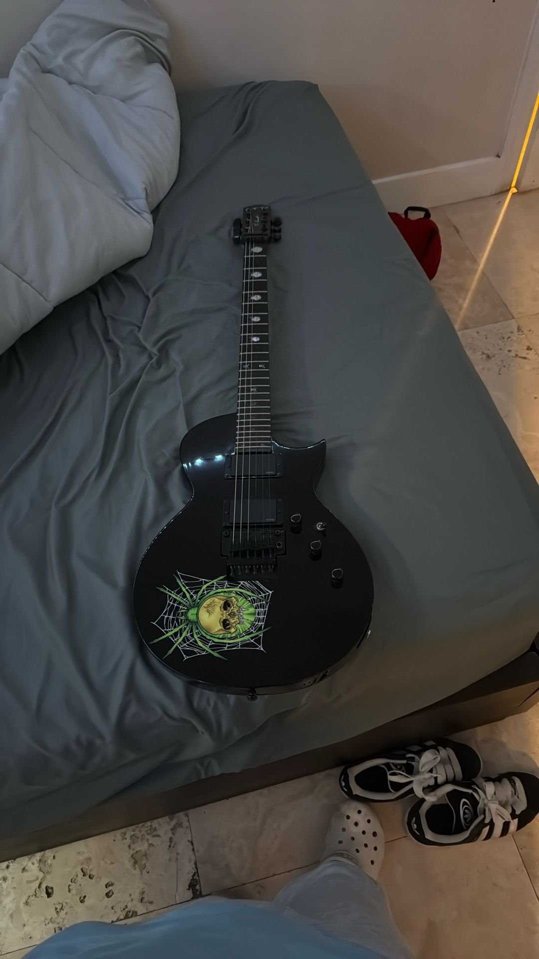 Guitar: ESP LTD Kirk Hammet Signature