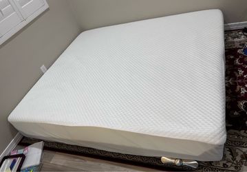 Tempur-pedic king sized mattress