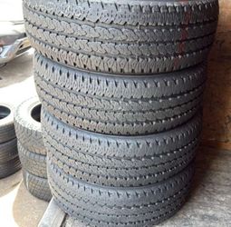 285 60 20 Firestone Set of 4 Used Very Clean Condition