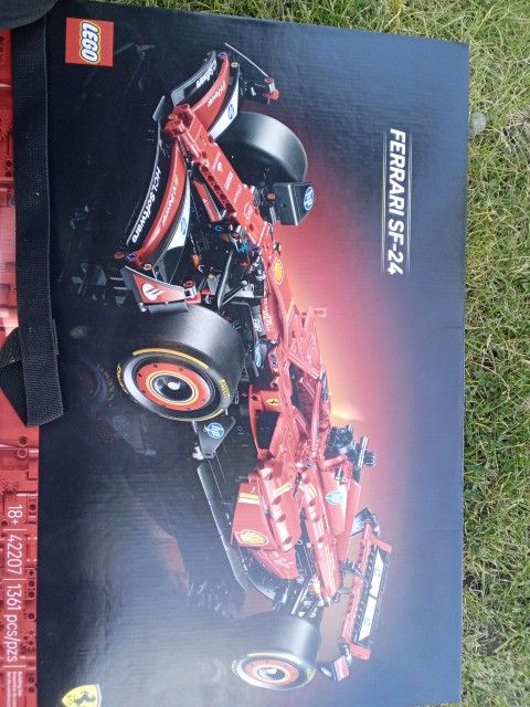 Lego Set 42207 Ferrari S424