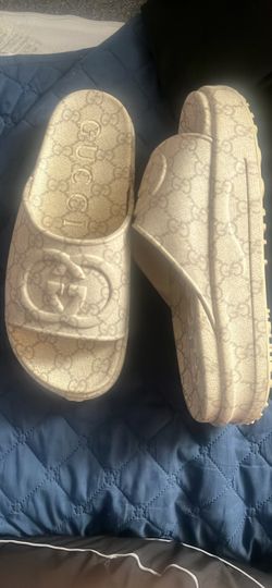 Gucci slides