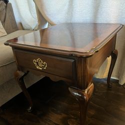 American Drew Solid Wood Side Table - Traditional / Queen Anne
