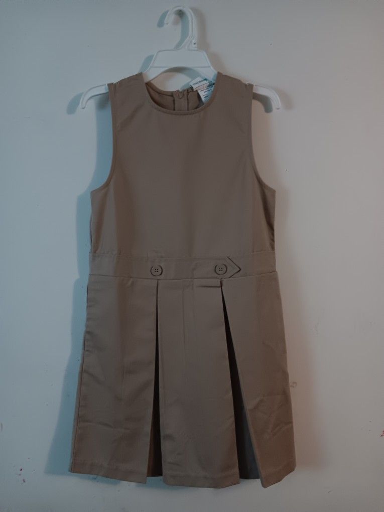 Uniformes Escolares Y  más 