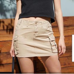 Brandy Melville khaki mini cargo skirt