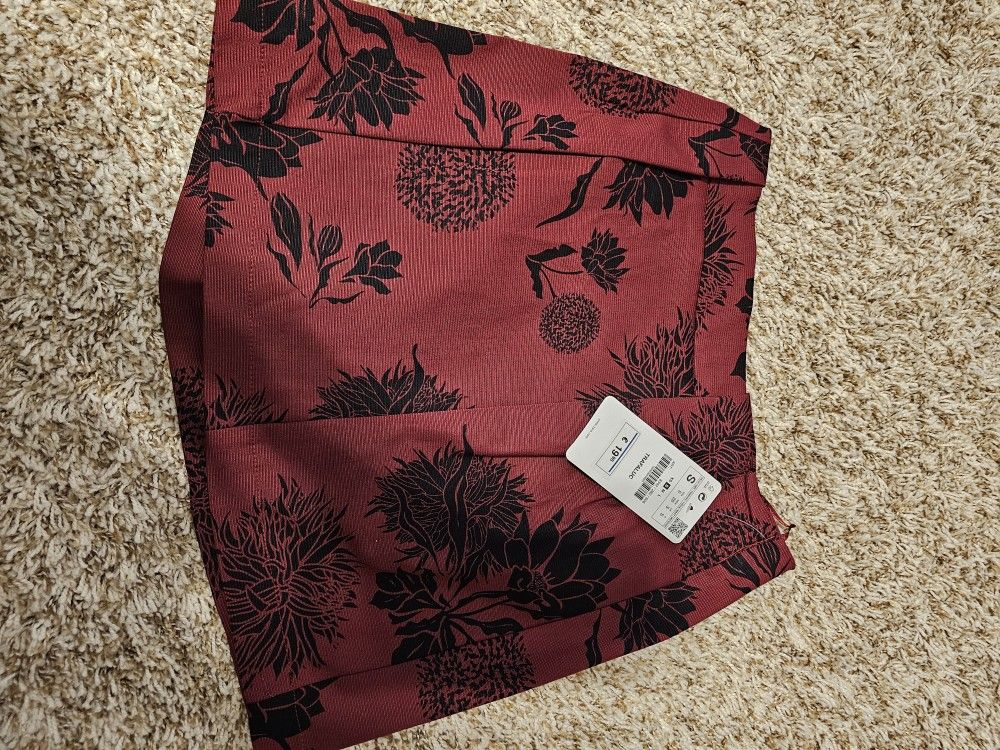 Short Skirt Dark Red Size S