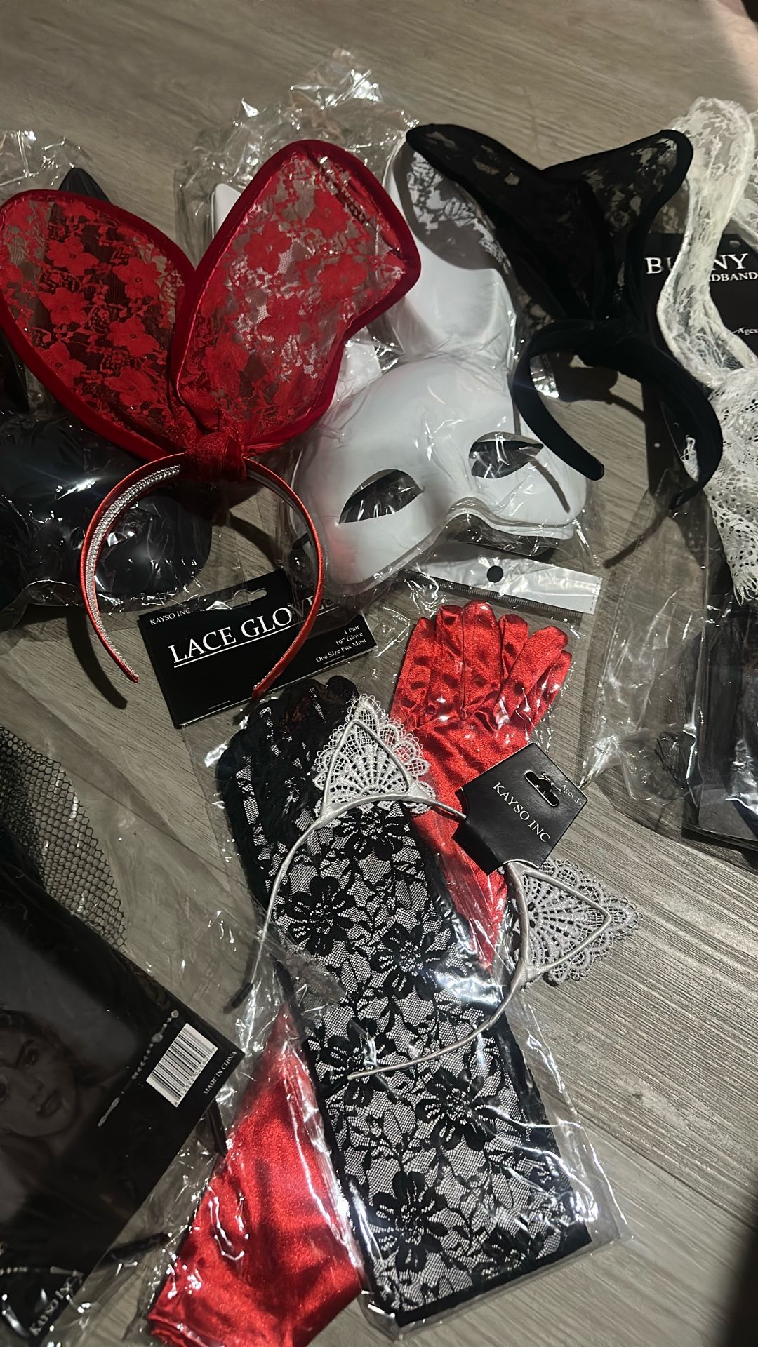 Women’s Halloween Accessories 