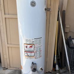 GE Waterheater 38 Gal. Gas