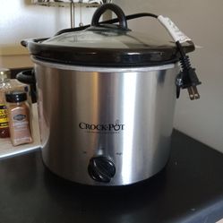 Crockpot  Medium Size The Original Slow Cooker. 