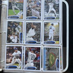 200+ Assorted Topps Baseball Cards (MLB)