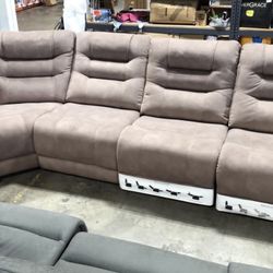 Barcalounger Carmelo Fabric Power Reclining Sectional – Brand New with Tags, Comfort & Style!