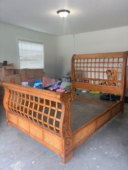 Queen Size Rattan Wood Sleigh Bed Frame