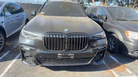 2021 BMW X7