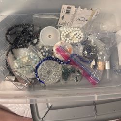 Real Crystals And Accessories For Bracelet Making