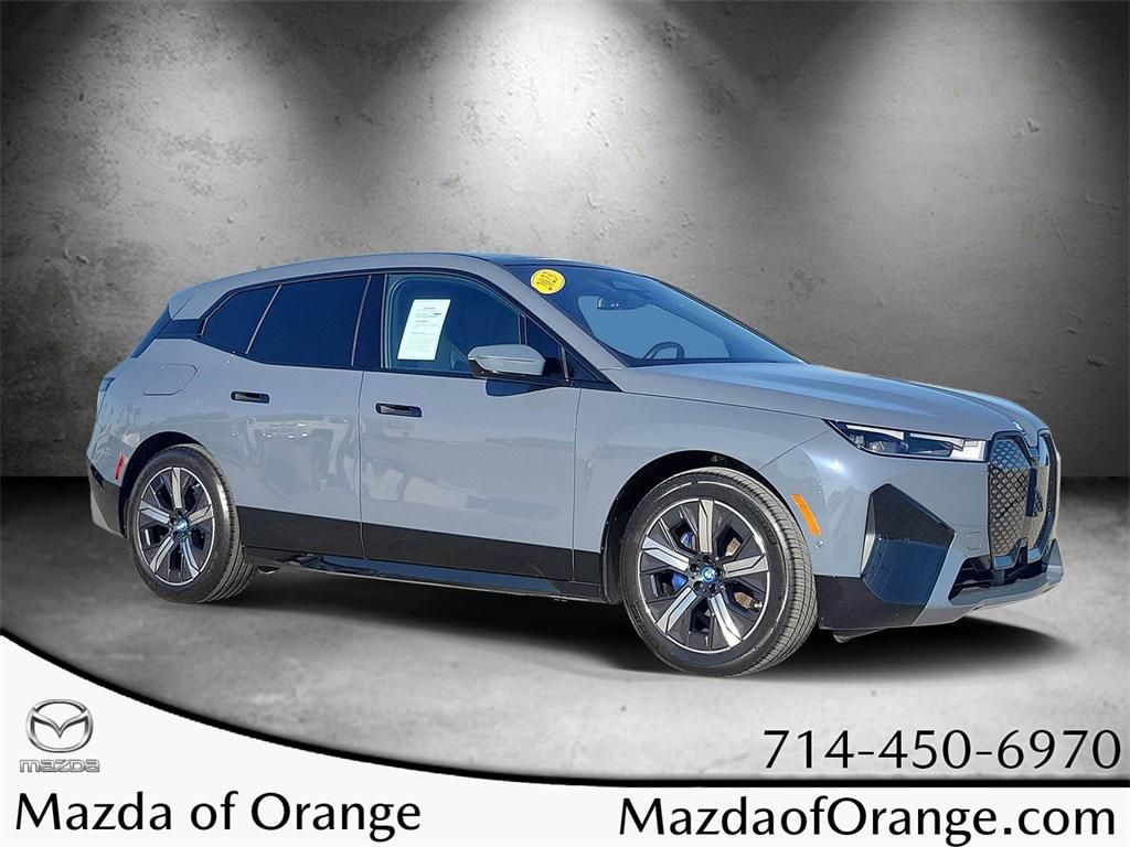 2023 BMW iX