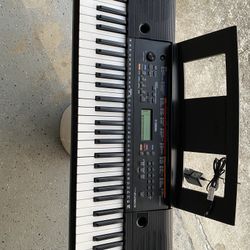 Yamaha Keyboard 