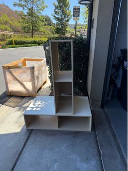 Free MultiMedia Shelving