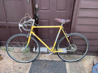 1970s FUJI Road Racer bicycle