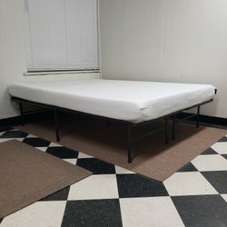 Queen size set - can DELIVER almost anywhere for $20 extra - please see all photos and read everything 🙂