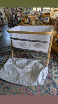Amke Bedside Bassinet or Co Sleeper baby infant bed