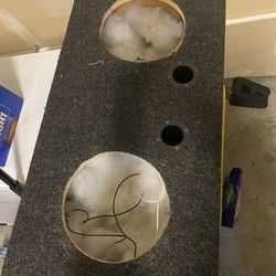 Two-10 inch  2015–2023 Chrysler 300 subwoofer box