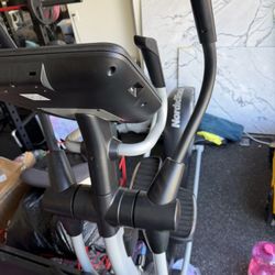 Nordic Track Elliptical - Like new