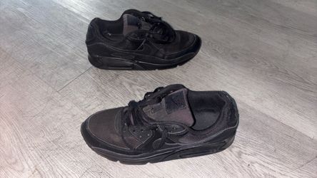 Black air max 90 size 8 men