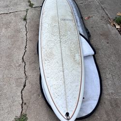 Modern surfboard 7’ 6”