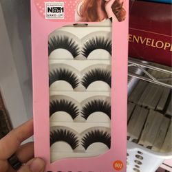 False eyelashes