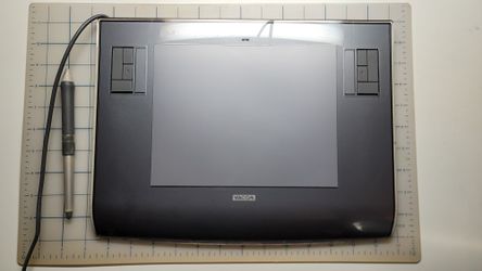 Wacom Intuos Medium Tablet with Pen