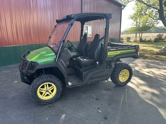 2021 John deere XUV 835M gator