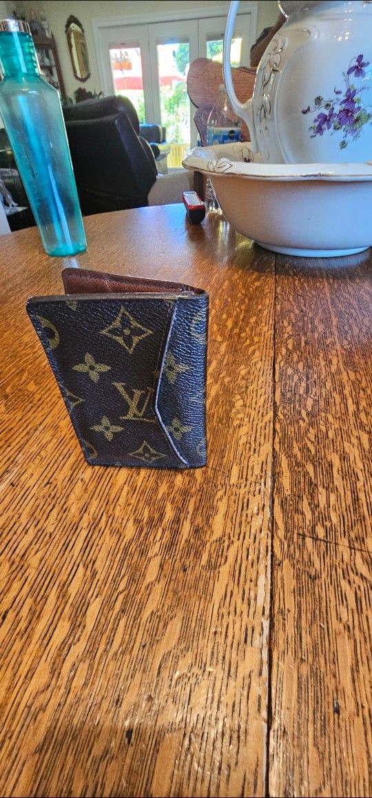 Authentic Louis Vuitton Pocket Organizer Wallet