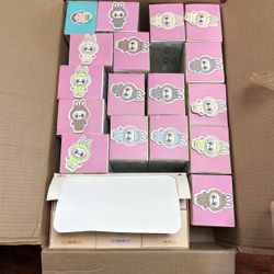 Exciting Macaron Labubu 