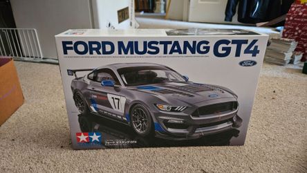 Build a Model car Ford Mustang GT4