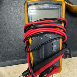 Fluke 110 Plus 